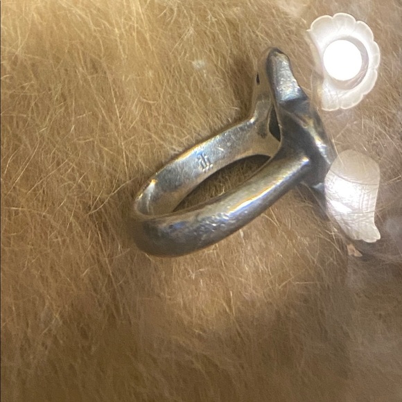 James Avery Retired Soft Butterfly Ring - Picture 6 of 6